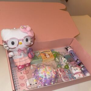 Mystery Gift Scoop - Half A Scoop (1/2 Scoop)  Minimum Items 18+